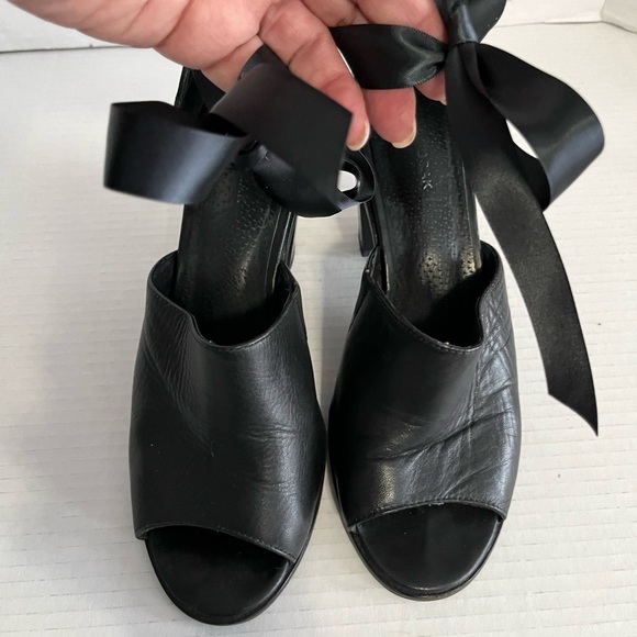 RUDSAK PEEP TOE SANDAL WITH ANKLE TIE - Picture 5 of 17